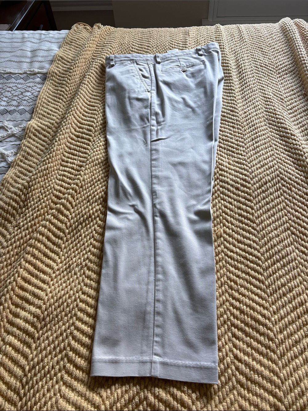 Dockers Men's Light Gray Straight Jeans